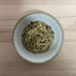 緑茶の出しがらと舞茸の有機押麦ごはん